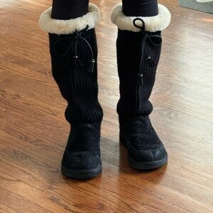 Authentic Womens UGG boots size 8